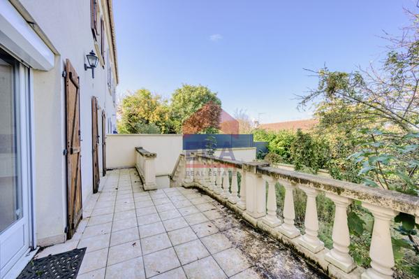 Maison Nanterre 6 pièce(s) 250 m2