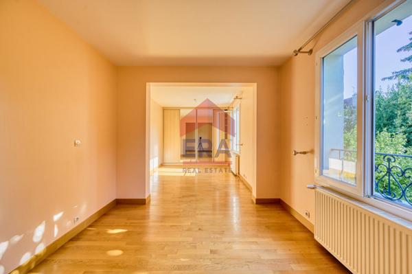 Maison Nanterre 6 pièce(s) 250 m2