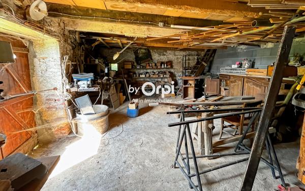 Maison à vendre    5 pièces • 175 m2 Doyet