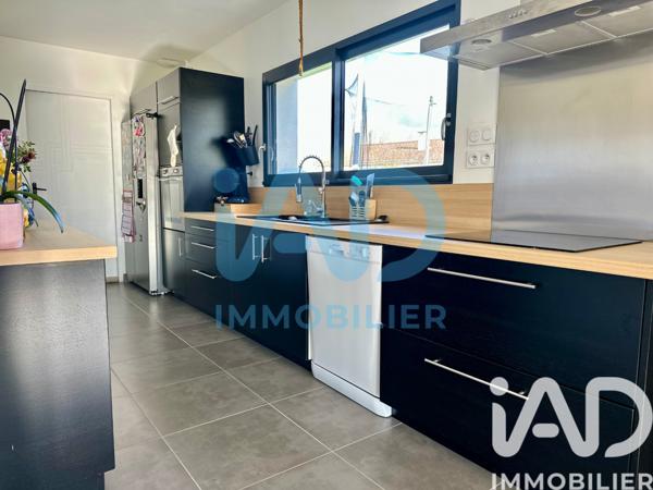 Maison à vendre 5 pièces 103 m² Thénac