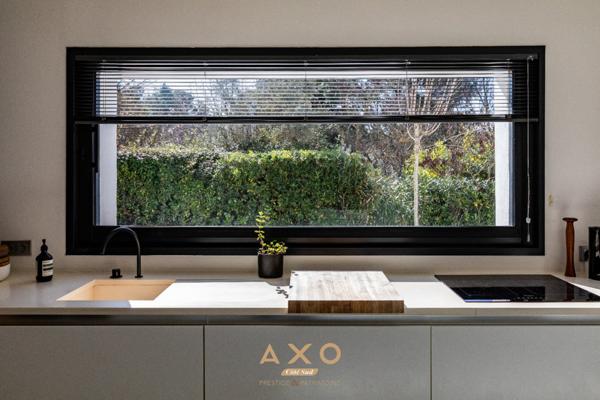 LE THOLONET - AU PIED DE LA SAINTE VICTOIRE - MAISON D'ARCHITECTE - VUE - PISCINE - JARDIN - 3360 M2 - DEPENDANCE - 1 495 000 