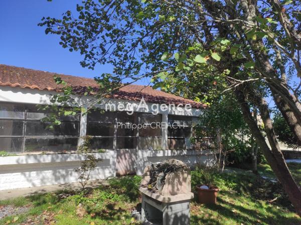 Maison à Saint-Jean-d'Angély, 17400 - 7 pièces 170m²