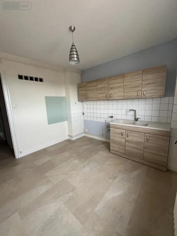 Location - Appartement Bourg-en-Bresse 01000 3 pièces 62 m 2