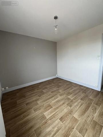 Location - Appartement Bourg-en-Bresse 01000 3 pièces 62 m 2