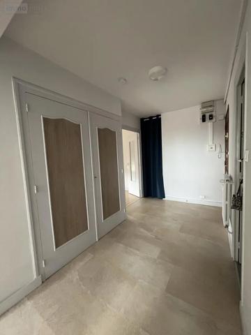 Location - Appartement Bourg-en-Bresse 01000 3 pièces 62 m 2