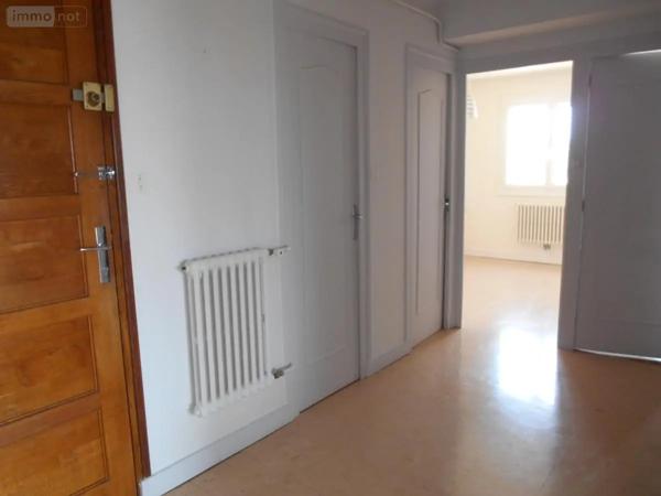 Location - Appartement Bourg-en-Bresse 01000 3 pièces 62 m 2