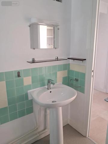 Location - Appartement Bourg-en-Bresse 01000 3 pièces 62 m 2