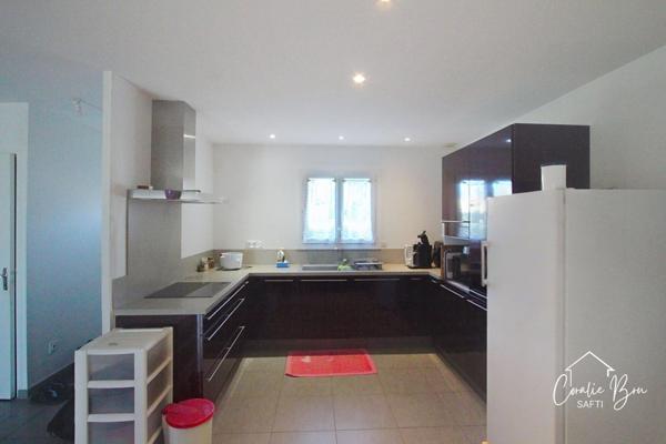 MAISON FAMILLIALE 4 CHAMBRES SUR BEAU TERRAIN CLOS