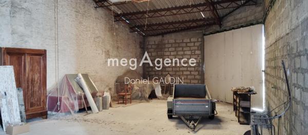 Parking à CHATEAUBERNARD, 16100 -