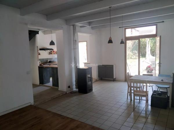 Location                                                      Maison
                        
                     4 pièces                      100 m2                     à Carmaux