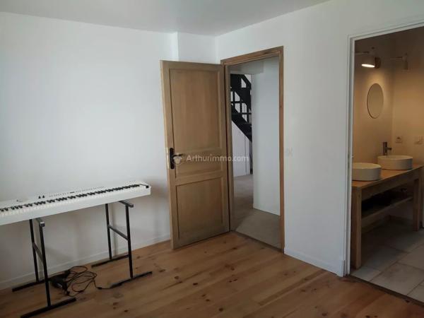 Location                                                      Maison
                        
                     4 pièces                      100 m2                     à Carmaux