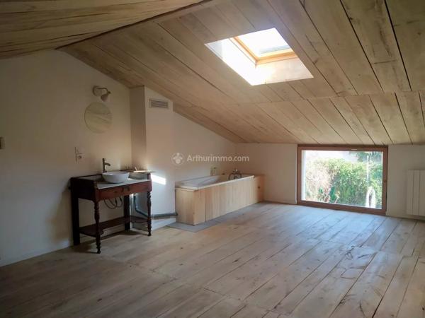 Location                                                      Maison
                        
                     4 pièces                      100 m2                     à Carmaux