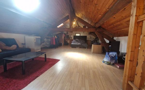 Maison à vendre    5 pièces •  Rumilly