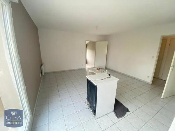 Appartement à louer 2 pièces 54.26m² Villebarou (41000)