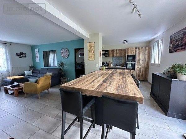 Maison individuelle à vendre à Franqueville-Saint-Pierre en Seine-Maritime (76520), ref : 014/962