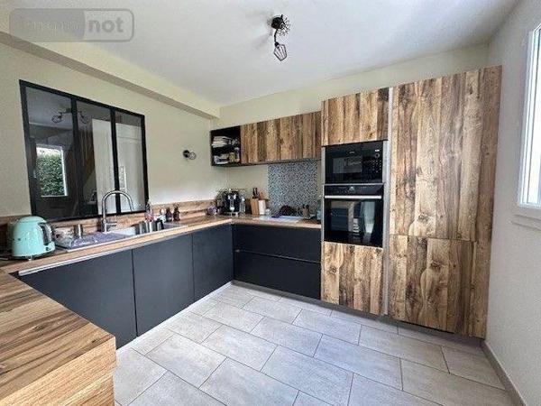 Maison individuelle à vendre à Franqueville-Saint-Pierre en Seine-Maritime (76520), ref : 014/962