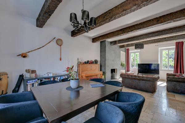 Vente Maison de ville Bouc-Bel-Air 7 Pièces 200 m²
