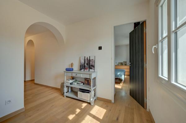 Vente Maison de ville Bouc-Bel-Air 7 Pièces 200 m²