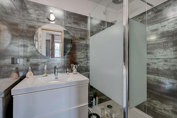 Vente Maison de ville Bouc-Bel-Air 7 Pièces 200 m²