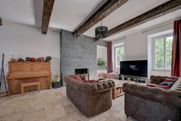 Vente Maison de ville Bouc-Bel-Air 7 Pièces 200 m²
