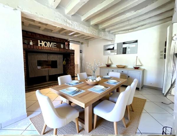 Maison
         6 pièces
        - 126 m² 276 000 € *
