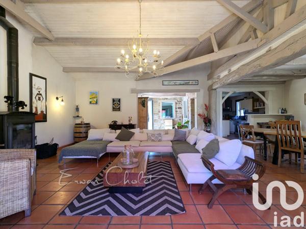 Maison à vendre 5 pièces 199 m² Saint-Étienne-de-Montluc