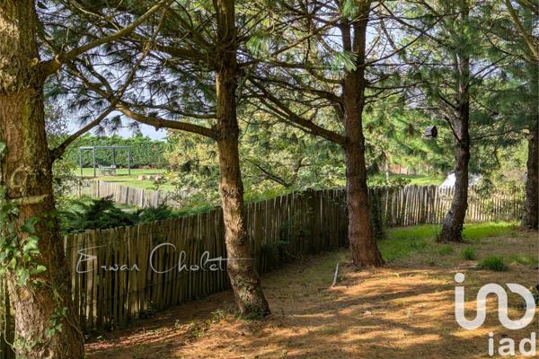 Maison à vendre 5 pièces 199 m² Saint-Étienne-de-Montluc