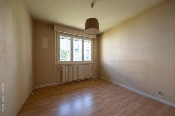 Proche toutes commodités, bon état général