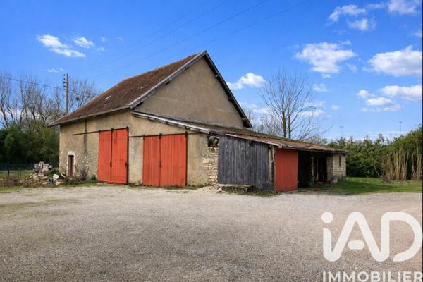 Maison à vendre 1 pièce 300 m² Dole