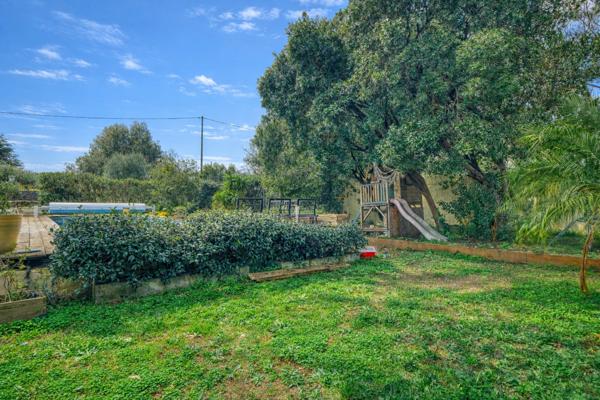 Villa 5 pièces de 172m²  avec piscine chauffée et T2 attenant - Furiani