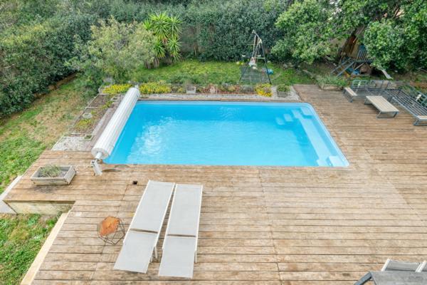 Villa 5 pièces de 172m²  avec piscine chauffée et T2 attenant - Furiani