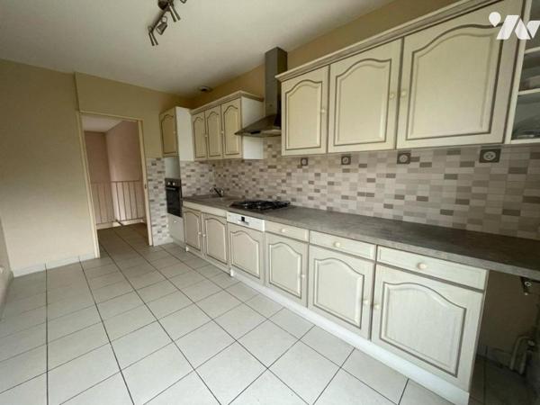 Maison 4 chambres, jardin et garage