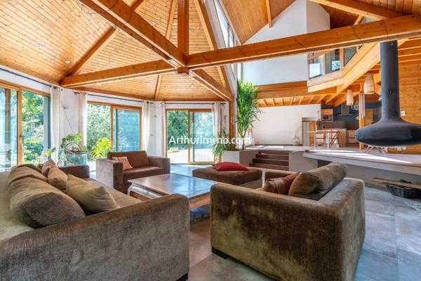 Vente Maison 10 pièces 250 m2 à Noiseau