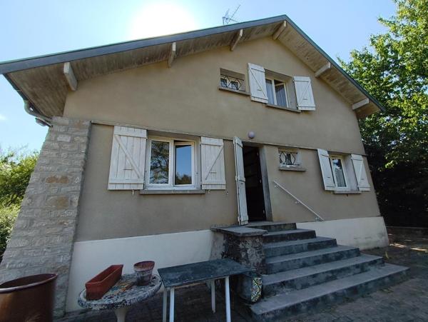 Maison située au calme d'une surface habitable de 86,64 m2 avec terrain de 3630 m2