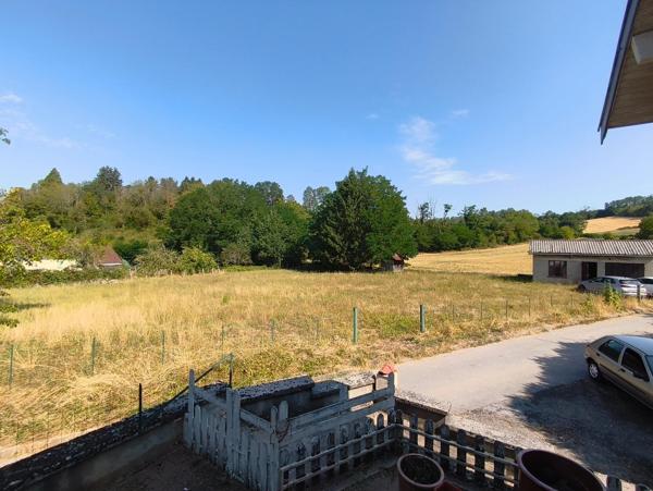 Maison située au calme d'une surface habitable de 86,64 m2 avec terrain de 3630 m2