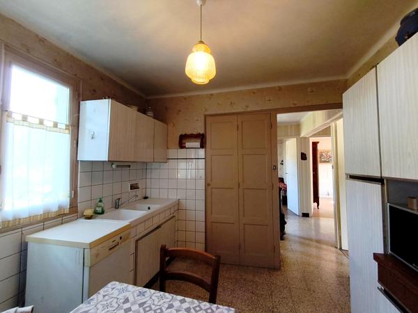 Maison située au calme d'une surface habitable de 86,64 m2 avec terrain de 3630 m2