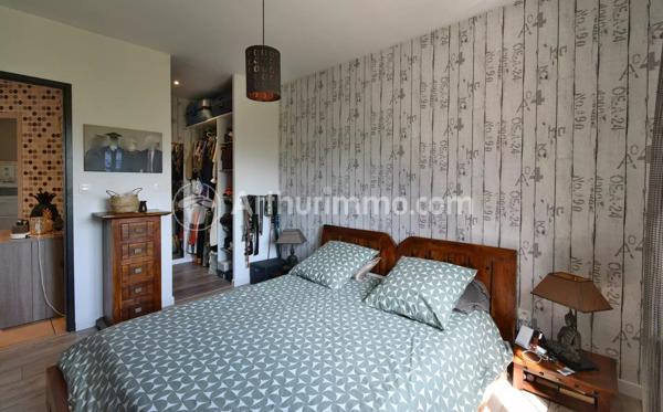Vente                                                      Maison
                        
                     7 pièces                      206 m2                     à Rouffiac-Tolosan