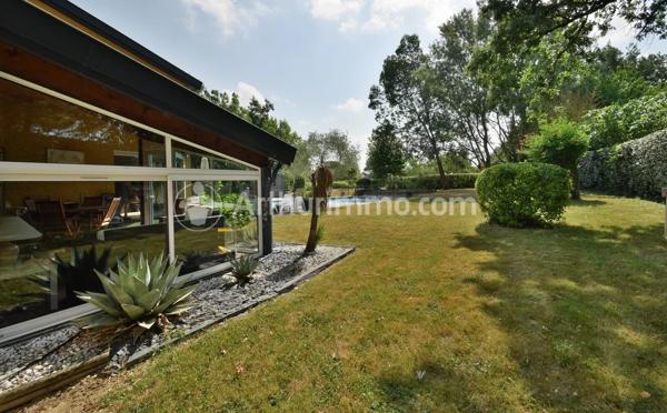 Vente                                                      Maison
                        
                     7 pièces                      206 m2                     à Rouffiac-Tolosan