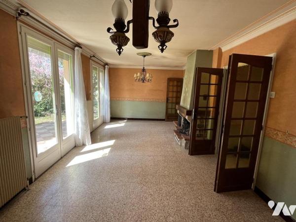 vente maison de type VI en impasse avec bâtiment annexe comprenant un appartement de type Ibis