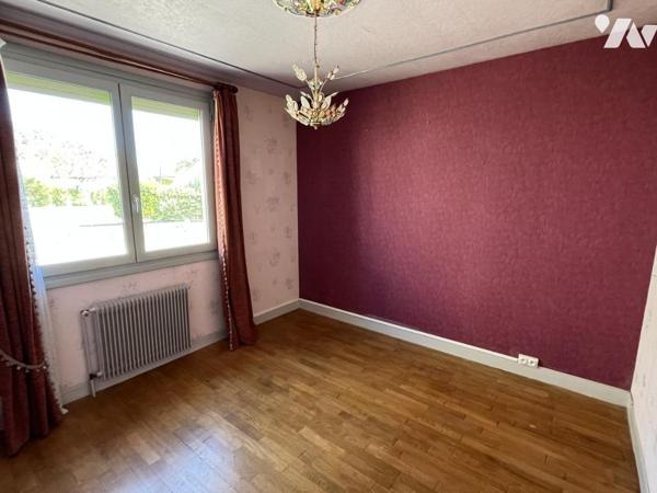 vente maison de type VI en impasse avec bâtiment annexe comprenant un appartement de type Ibis