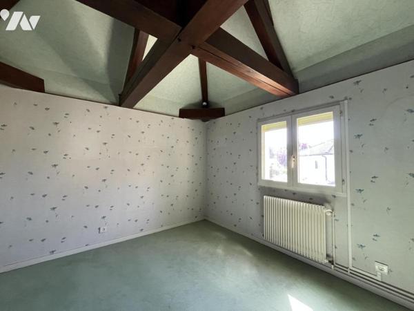 vente maison de type VI en impasse avec bâtiment annexe comprenant un appartement de type Ibis