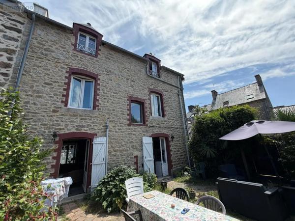 Achat - Maison Pleurtuit 35730 8 pièces 149 m 2 300 m 2