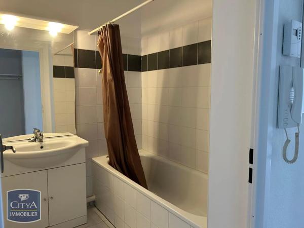 Appartement à louer 2 pièces 46.9m²