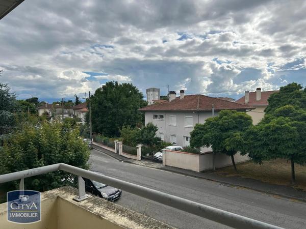 Appartement à louer 2 pièces 46.9m²