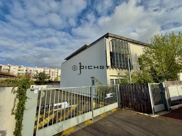 Appartement 1 pièce 35 m² PESSAC - 33600