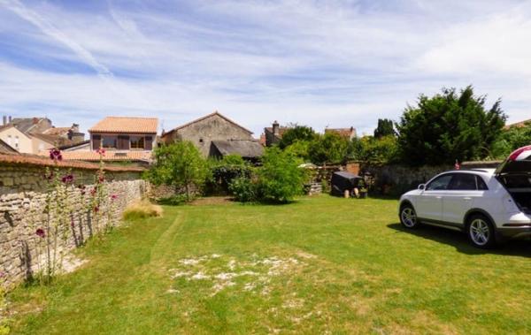 Vente Maison rénové(e) Ruffec   