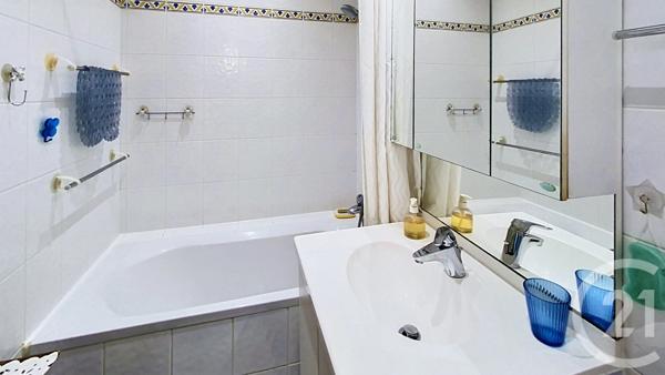 Appartement T6 à vendre  6 pièces - 121,20 m 2   ST MALO  - 35