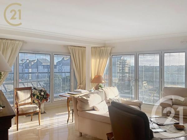 Appartement T6 à vendre  6 pièces - 121,20 m 2   ST MALO  - 35