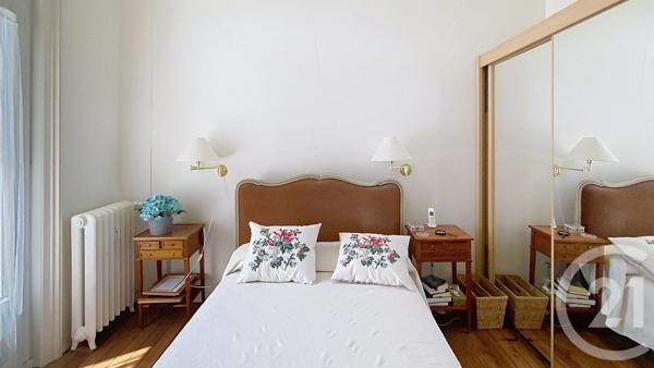 Appartement T6 à vendre  6 pièces - 121,20 m 2   ST MALO  - 35