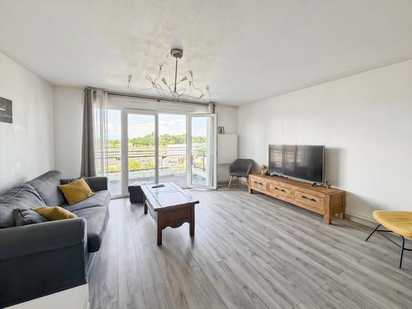 A VENDRE - Appartement dernier étage T2 54m2 - Annemasse Gare